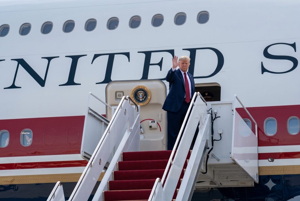 NOVO AIR FORCE ONE REALIZA O PRIMEIRO VOO COM DONALD TRUMP novo-air-force-one-realiza-o-primeiro-voo-com-donald-trump
